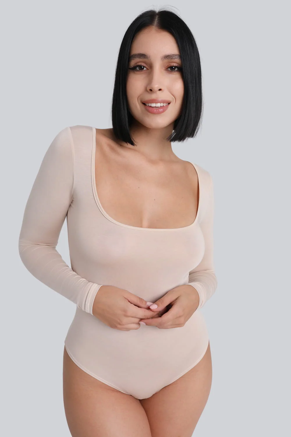 Body Miss Invisible Longsleeve U-neck Sand