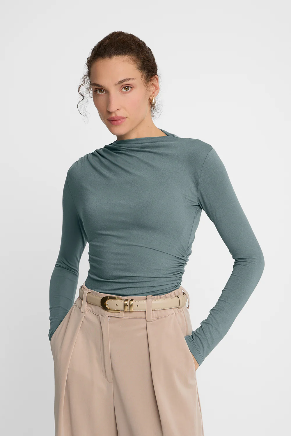 Longsleeve Miss Sculptural Olive - Image 3