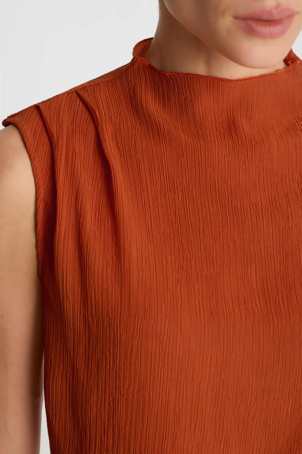 Top Miss Pleated Orange - Image 4